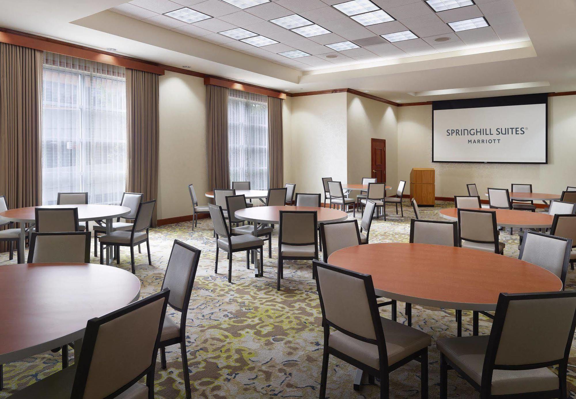 Springhill By Marriott Buckhead Hotel 3*